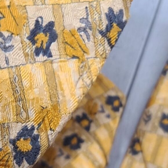 Vintage Geoffrey Beene Yellow Floral Silk Tie - Picture 11 of 11